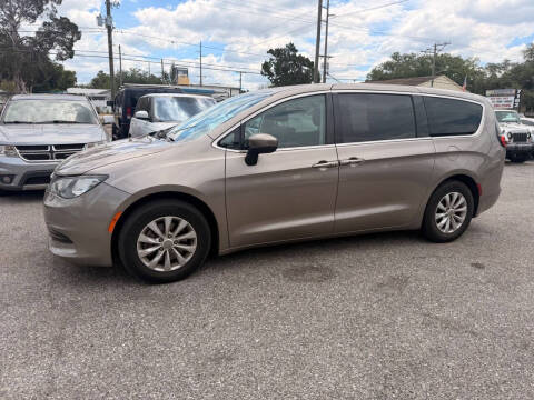 2017 Chrysler Pacifica Touring