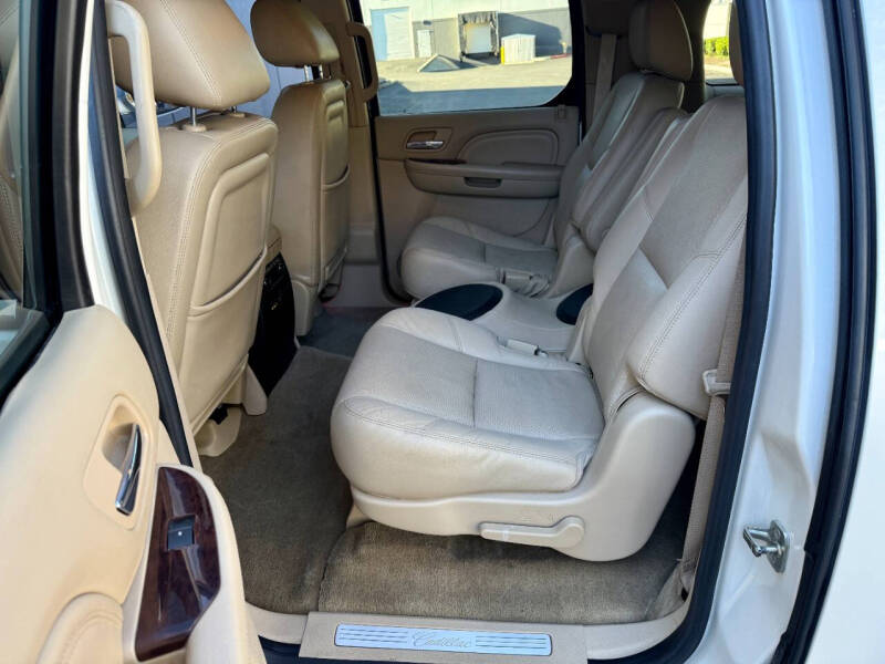 2012 Cadillac Escalade ESV Luxury