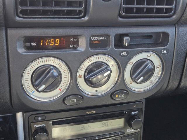 2003 Toyota MR2 Spyder