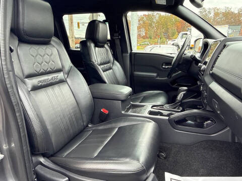 2022 Nissan Frontier S