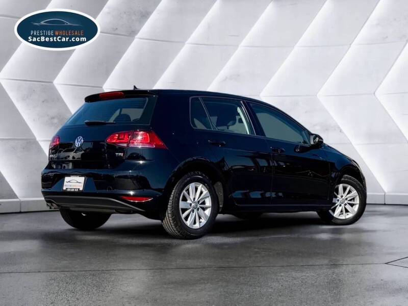 2016 Volkswagen Golf TSI S