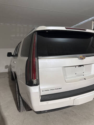2018 Cadillac Escalade Platinum
