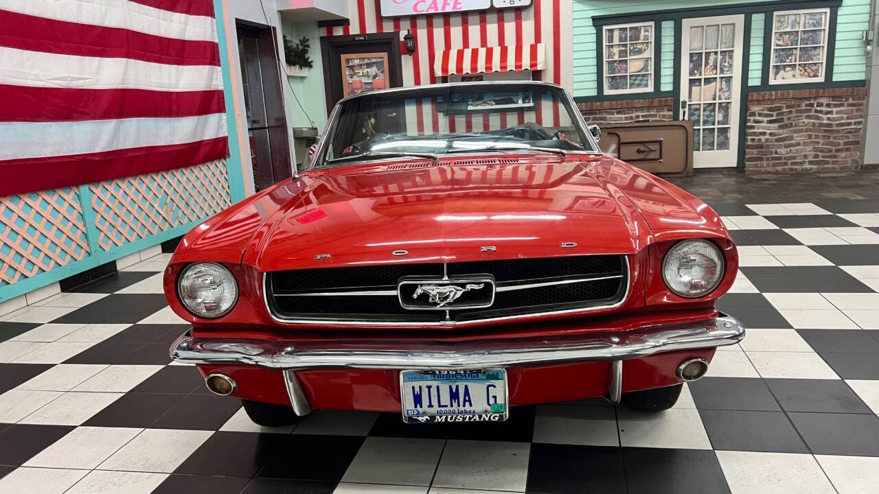 1965 Ford Mustang 36