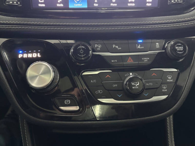 2022 Chrysler Pacifica Hybrid Limited