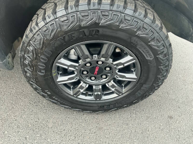 2025 GMC Sierra 1500 AT4X