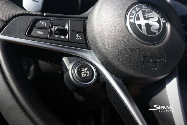 2019 Alfa Romeo Stelvio Sport