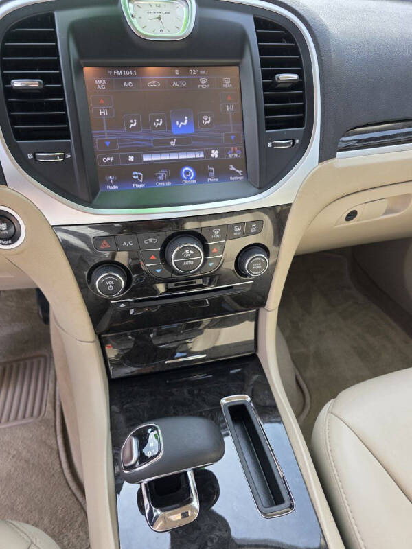 2014 Chrysler 300