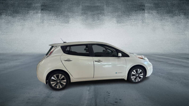 2015 Nissan LEAF SL