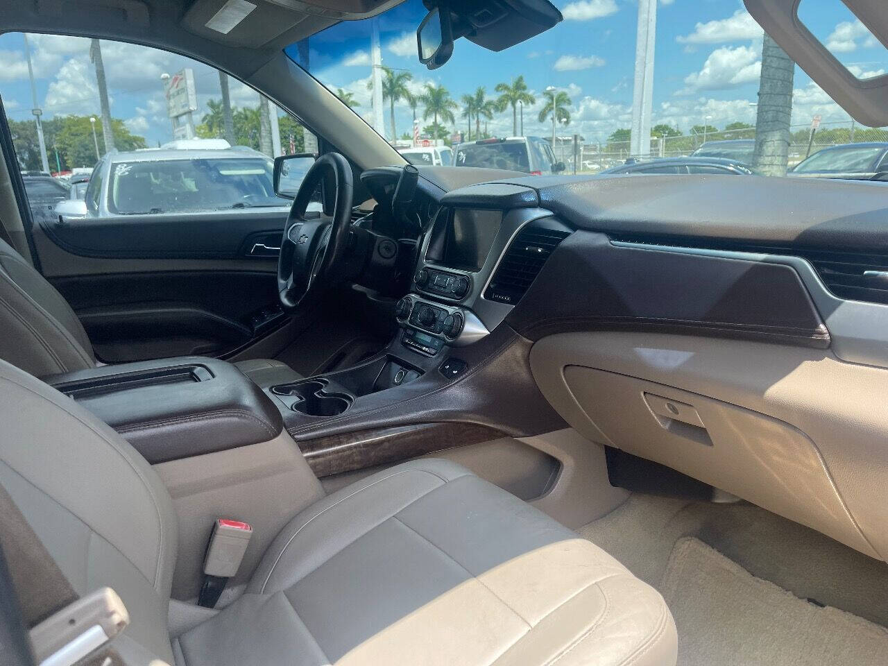 2015 CHEVROLET Tahoe SUV / Crossover - $22,900