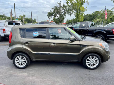 2012 Kia Soul +