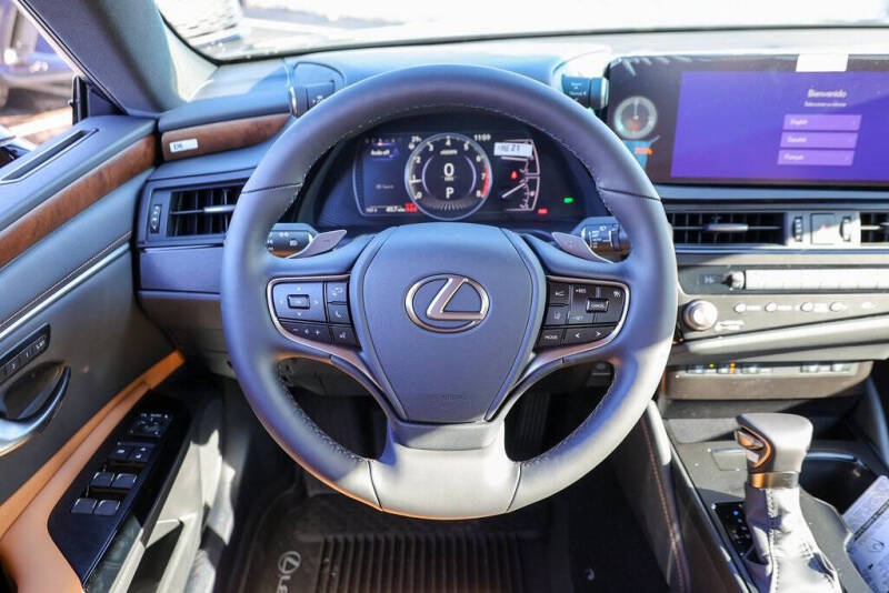 2025 Lexus ES 350