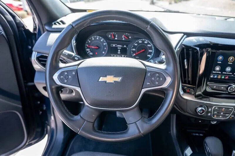 2023 Chevrolet Traverse LT Cloth