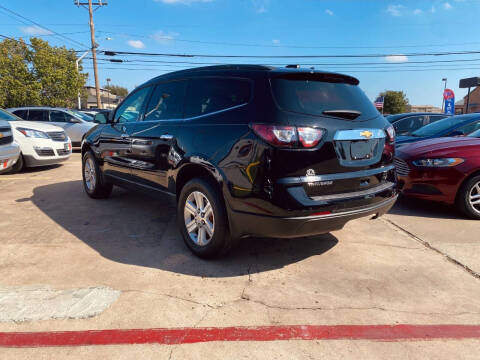 2017 Chevrolet Traverse LT