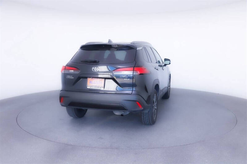 2024 Toyota Corolla Cross XLE