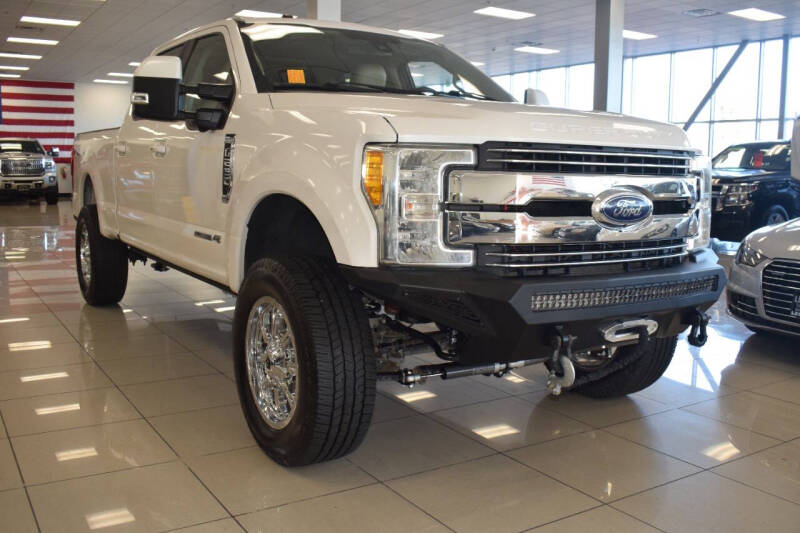 2017 Ford F-250 Super Duty Lariat's photo