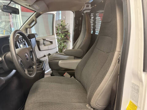 2023 GMC Savana 2500