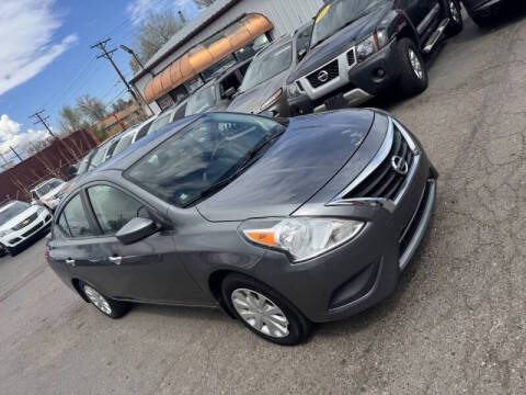 2016 Nissan Versa 1.6 SV
