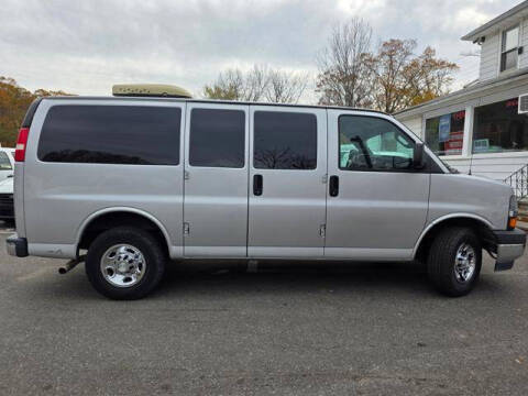 2017 Chevrolet Express LT 2500