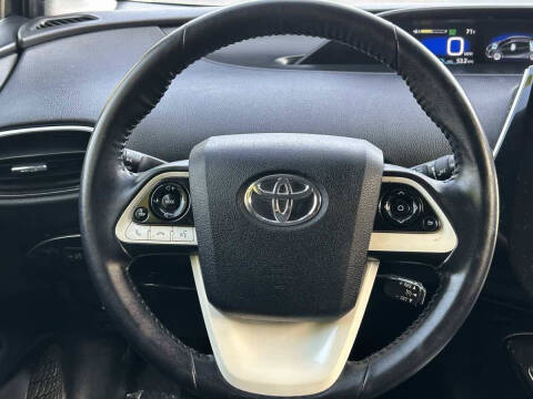2016 Toyota Prius Three