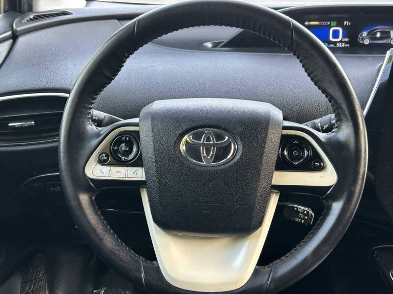 2016 Toyota Prius Three