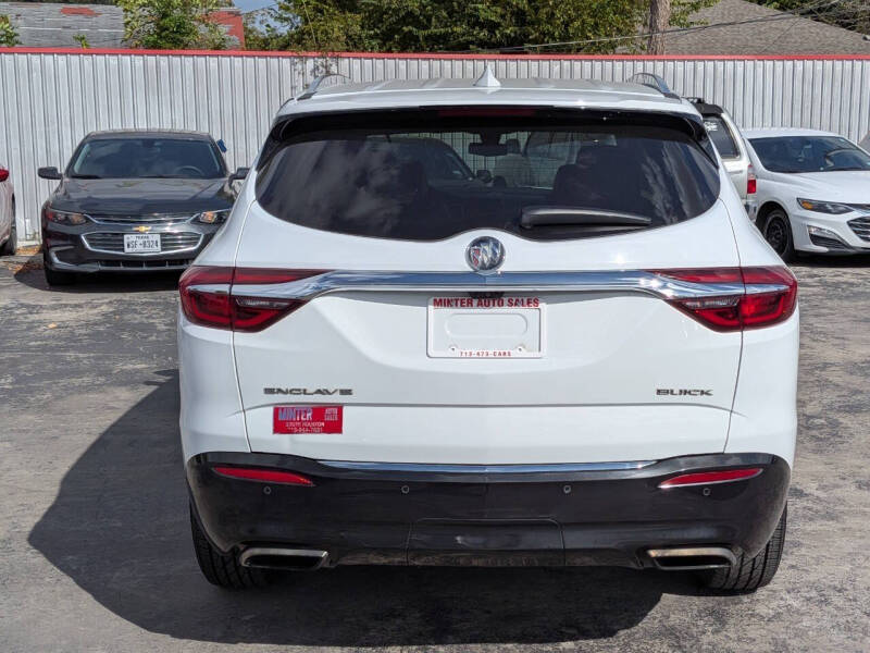 2018 Buick Enclave Essence