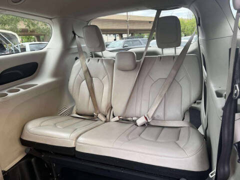 2021 Chrysler Voyager LXi