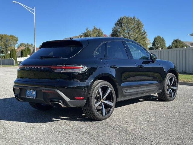 2025 Porsche Macan
