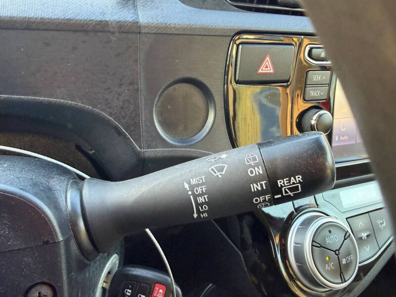 2015 Toyota Prius c