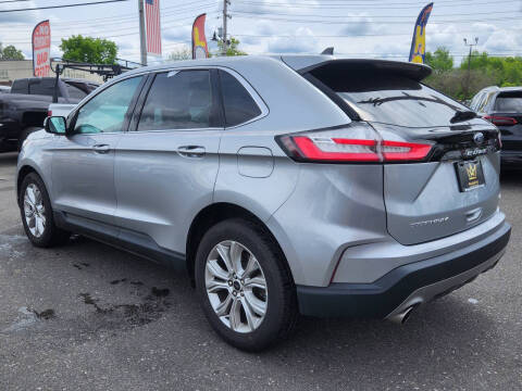2023 Ford Edge Titanium