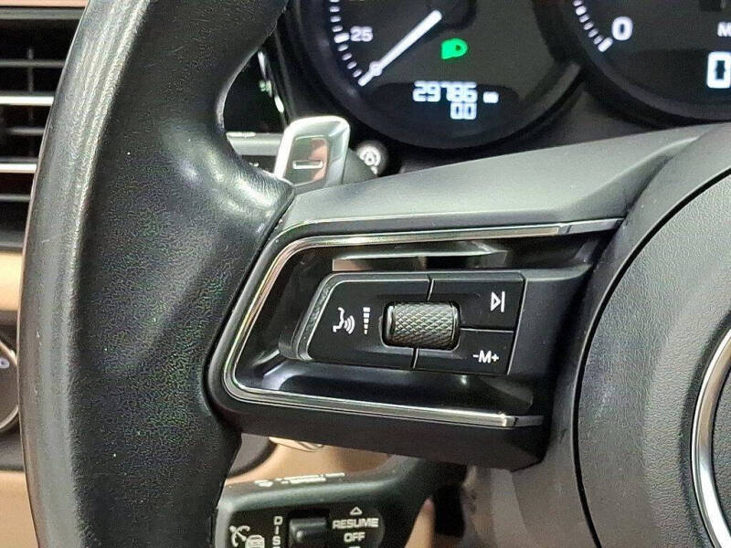 2023 Porsche Macan