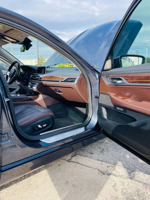 2018 BMW 7 Series 740i