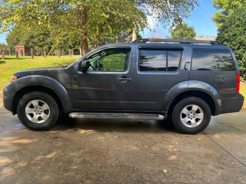 2011 Nissan Pathfinder LE