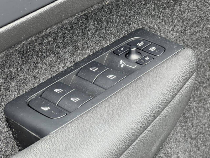 2024 Volvo XC40