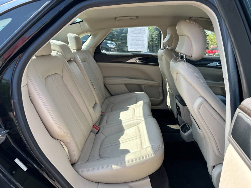 2017 Lincoln MKZ Select