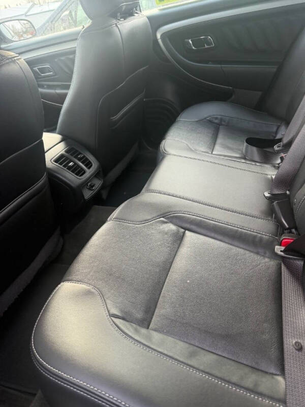 2014 Ford Taurus SEL