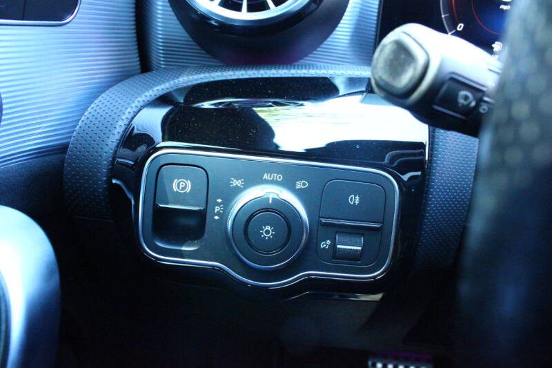 2021 Mercedes-Benz A-Class A 220