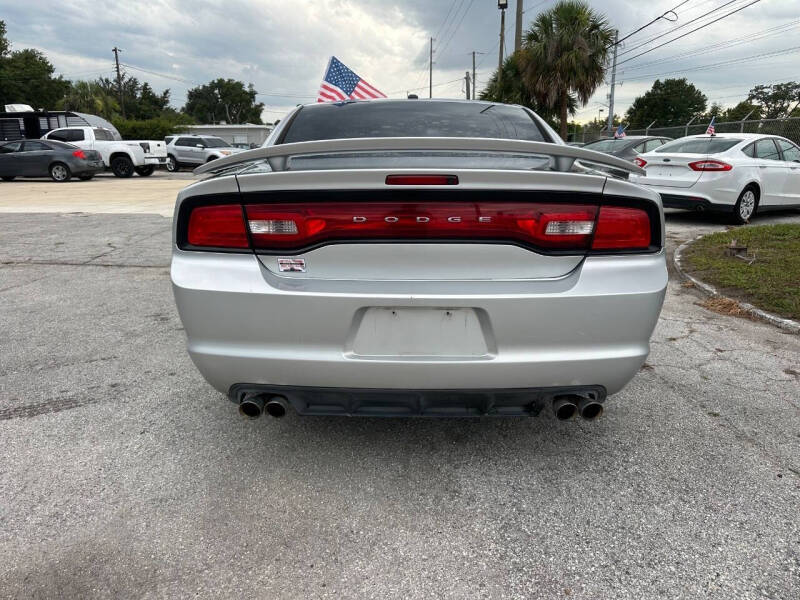 2012 Dodge Charger SE