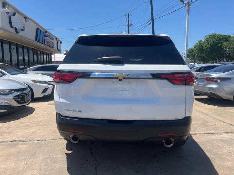 2023 Chevrolet Traverse LS
