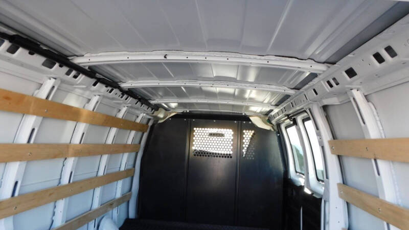 2024 GMC Savana 2500