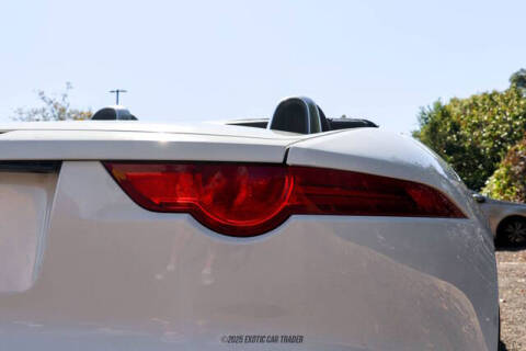 2017 Jaguar F-TYPE Premium