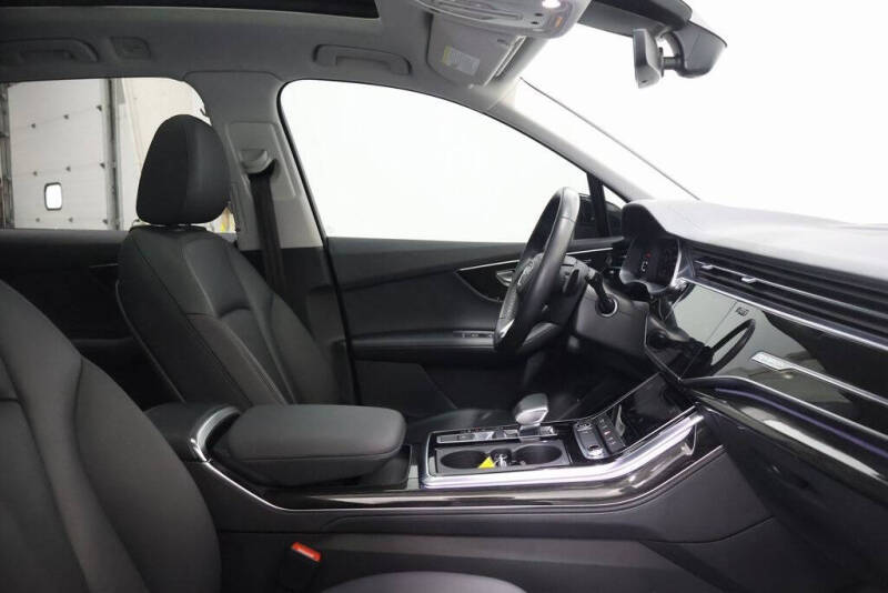 2023 Audi Q7 quattro Premium Plus 55 TFSI