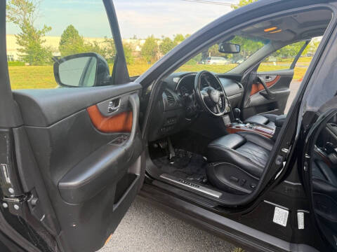 2013 Infiniti FX50