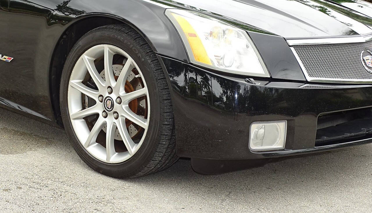 2006 Cadillac XLR-V 14