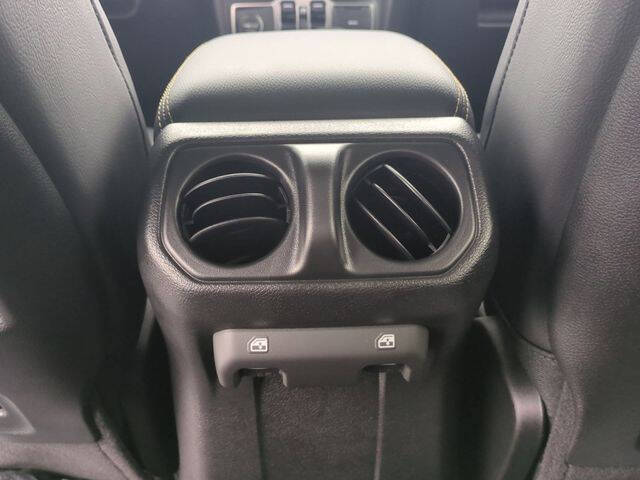 2025 Jeep Gladiator High Tide