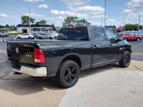 2016 RAM 1500 SLT