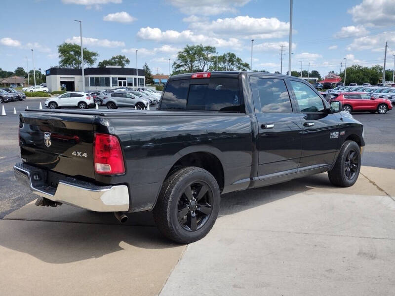 2016 RAM 1500 SLT