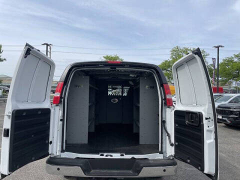 2025 Chevrolet Express 2500