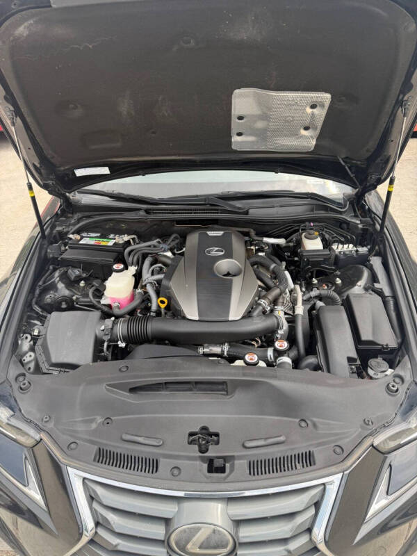2017 Lexus IS 200t