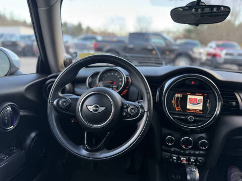 2017 MINI Hardtop 2 Door Cooper