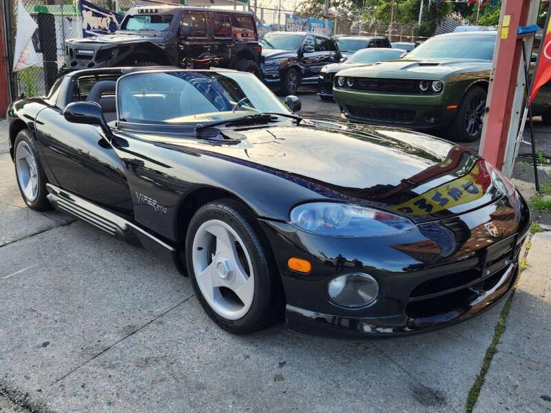 1994 Dodge Viper for sale at LIBERTY AUTOLAND INC in Jamaica NY